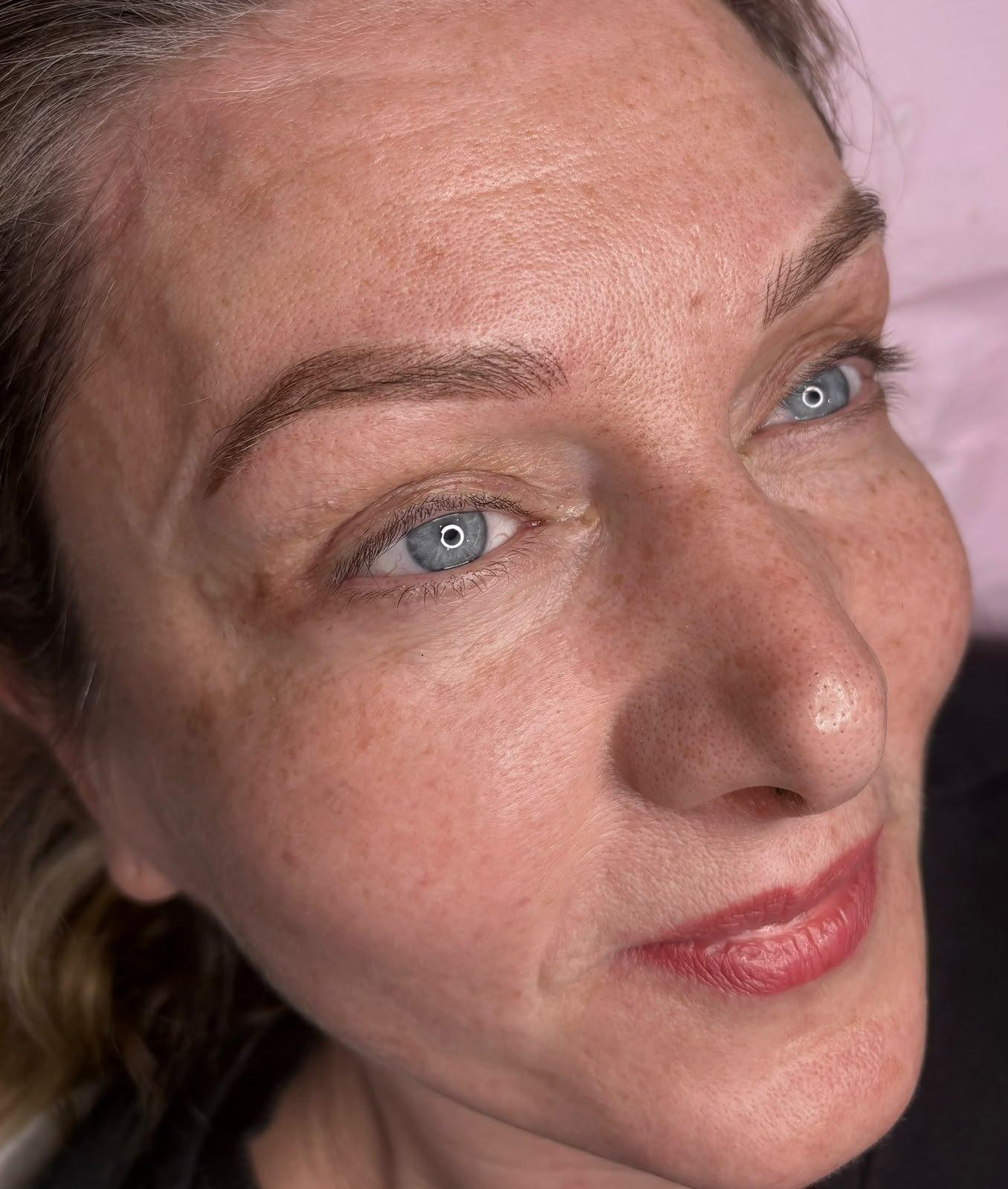 Freshly tattooed brows by Nicola